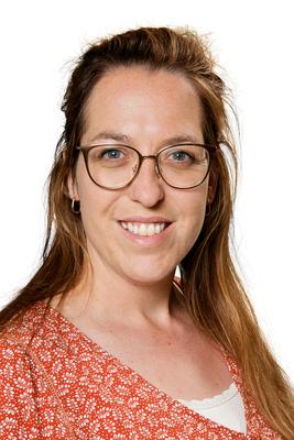 Angela Van den Berg